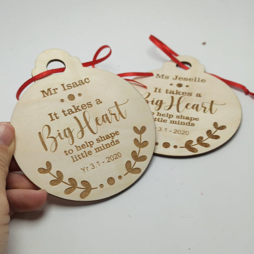 Christmas Bauble Engraving - 12x10cm - It takes a big heart to shape little minds