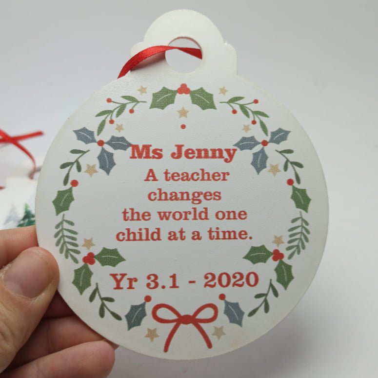 Christmas Bauble - Wreath Design - Image 4