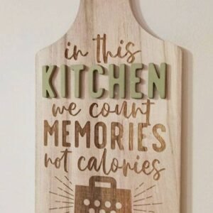 Wooden cutting board with handle