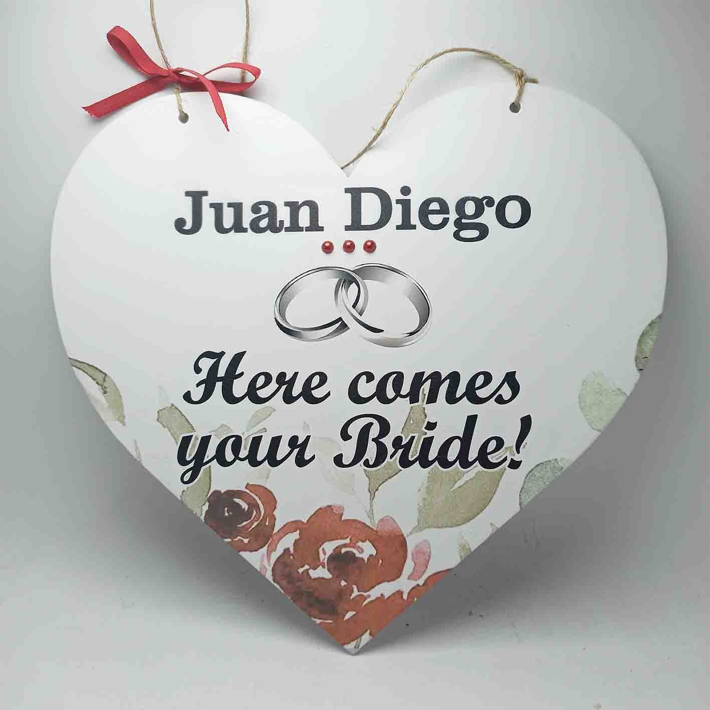 Pageboy / Flower girl Saying - Here comes your bride - 25x25cm