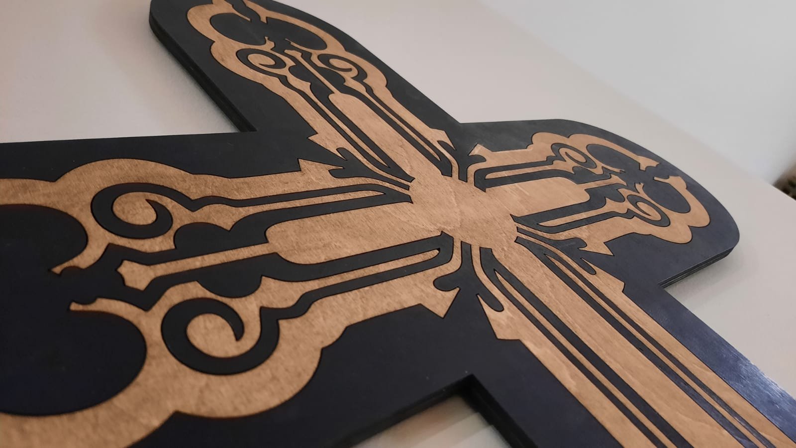 Large Wooden Cross - Image 3