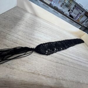 Weaving Black & NeckBookmark