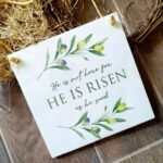 Easter Hanging - He is Risen - 20x20x1cm