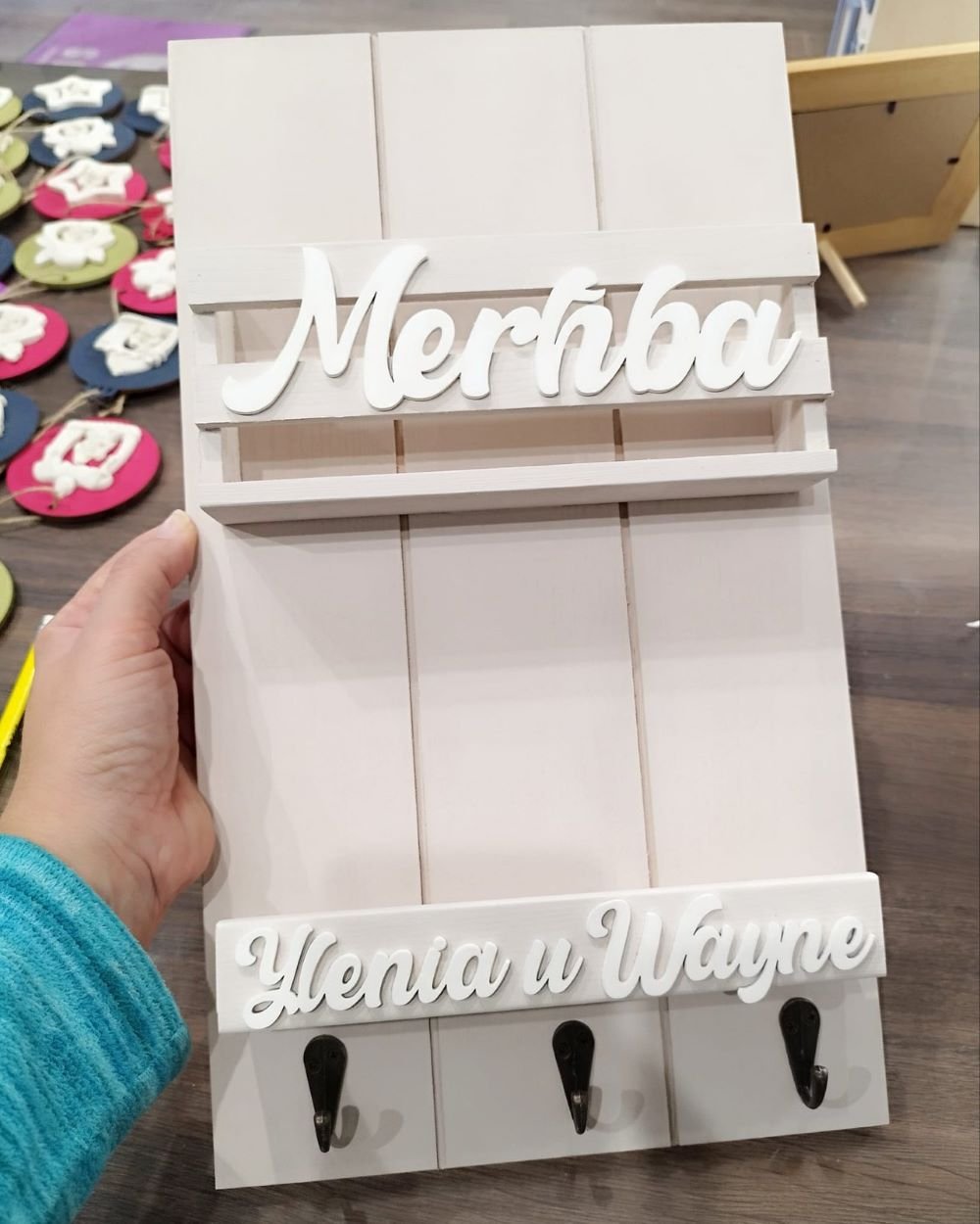 Personalised Key Holder Board with 7 Hangers - Image 5